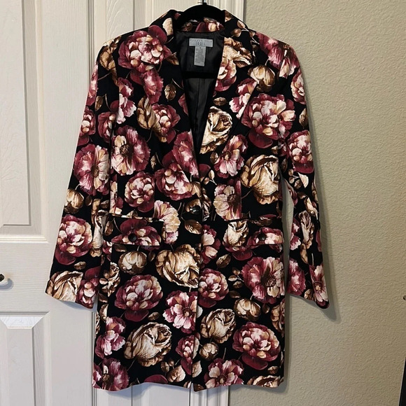 EUC Women’s long floral blazer Vintage and lined with pockets size 6 - Picture 1 of 6
